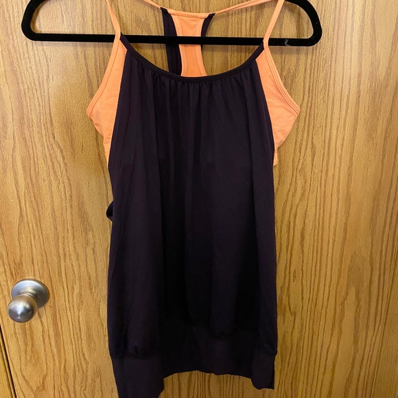 Lululemon tank top with built in sports bra - Picture 1 of 9